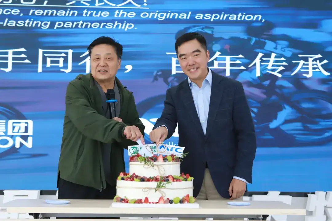 泰昆集团十年农牧数字化回顾-切蛋糕